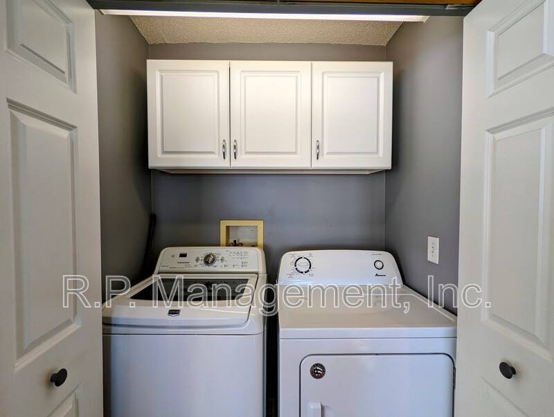 Townhouse for rent at 1909 Bluestem Lane, Saint Paul, MN 55126
