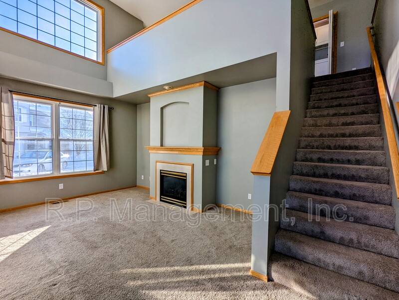 Townhouse for rent at 1909 Bluestem Lane, Saint Paul, MN 55126