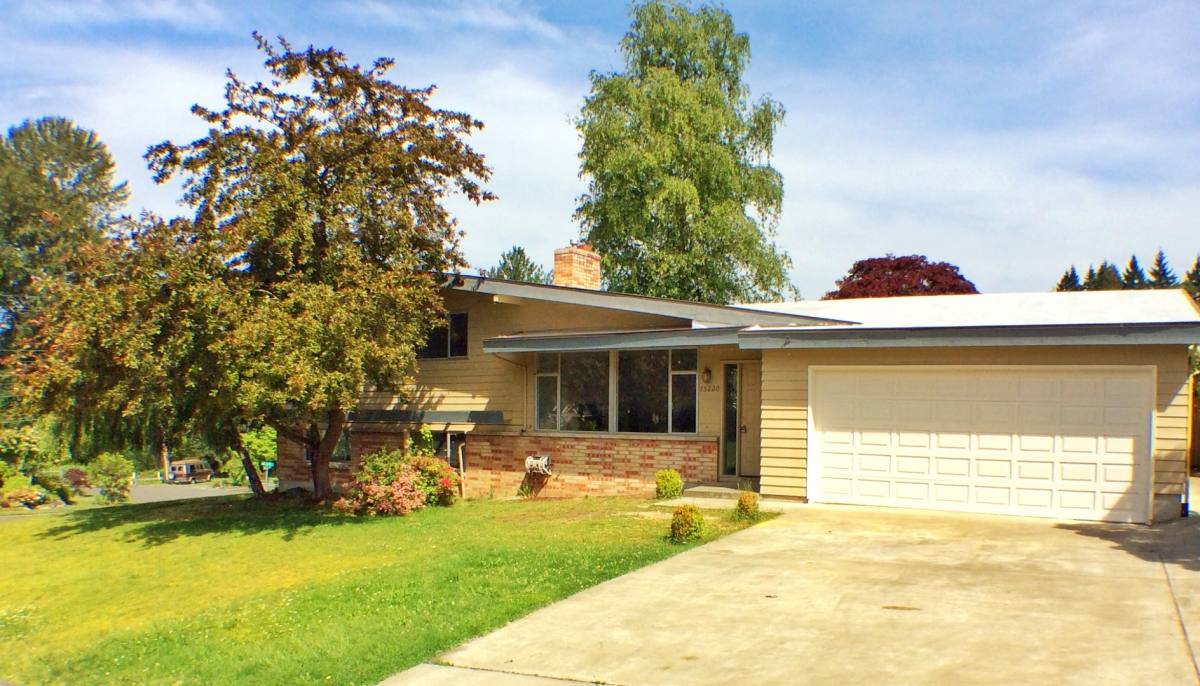 House for rent at 15220 NE 3rd Place, Bellevue, WA 98007