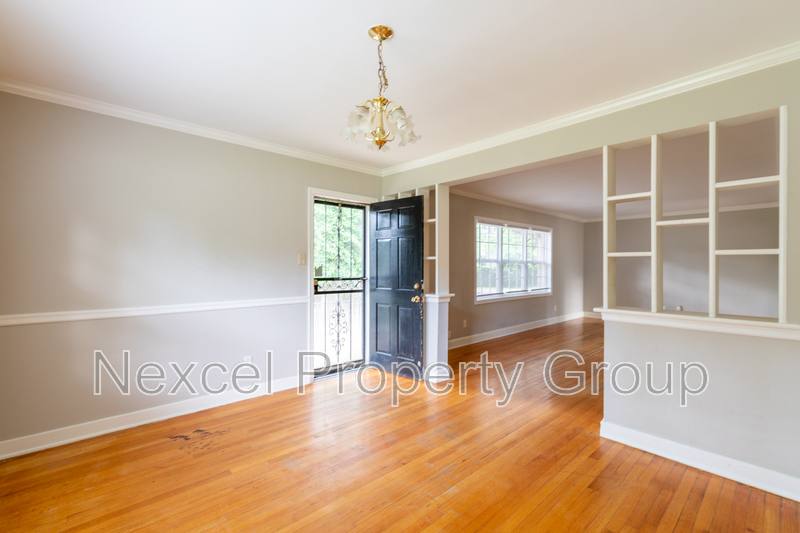 House for rent at 376 N Graham St, Memphis, TN 38117