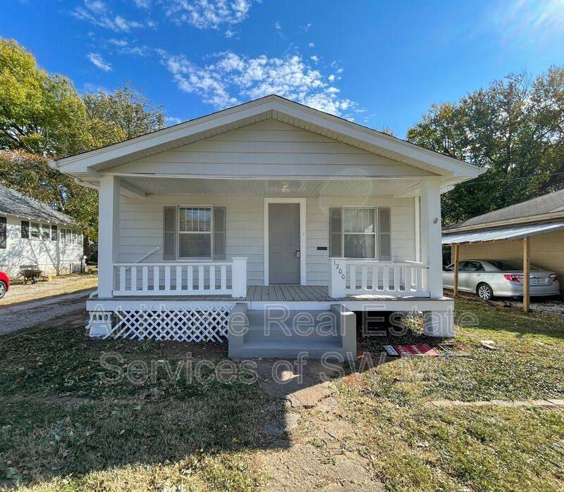 House for rent at 1200 S Jefferson, Springfield, MO 65807