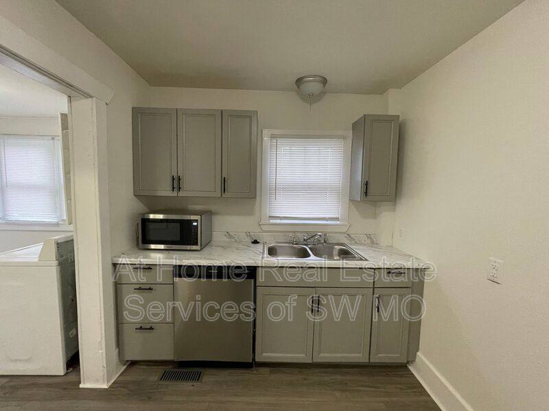 House for rent at 1200 S Jefferson, Springfield, MO 65807
