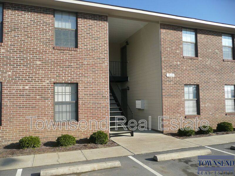 Apartment for rent at 1409D Ireland Dr, Fayetteville, NC 28304