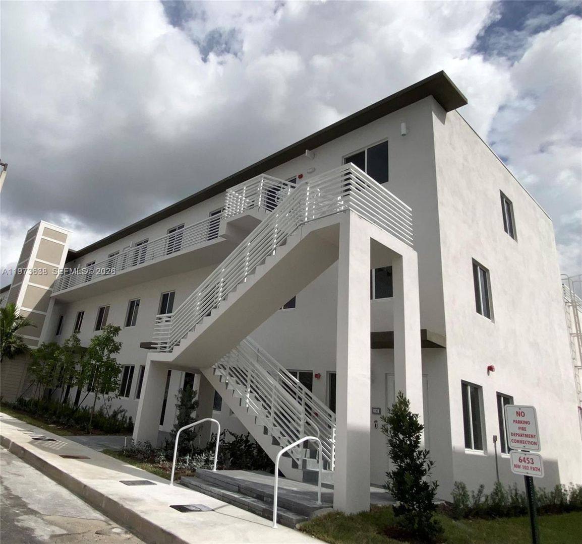 Apartment for rent at 6453 NW 102 Path #304, Miami, FL 33178