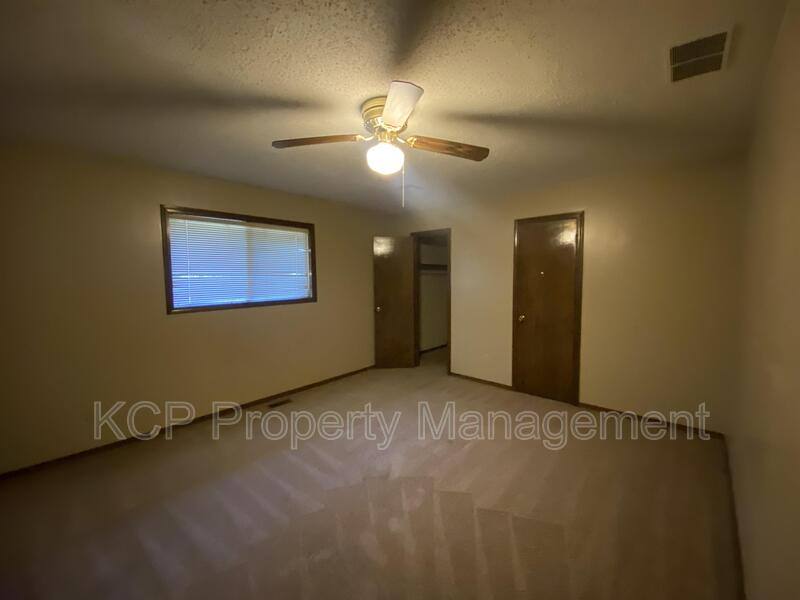 Apartment for rent at 4914 S U, Fort Smith, AR 72903