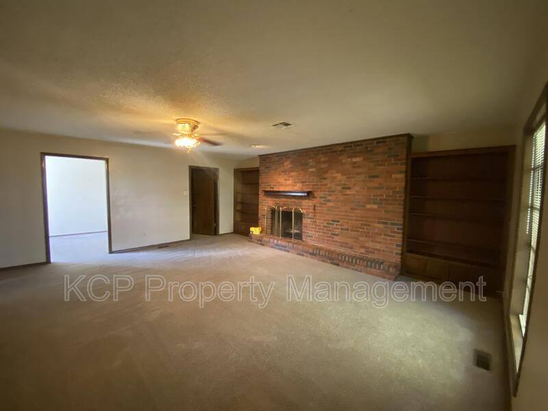 Apartment for rent at 4914 S U, Fort Smith, AR 72903