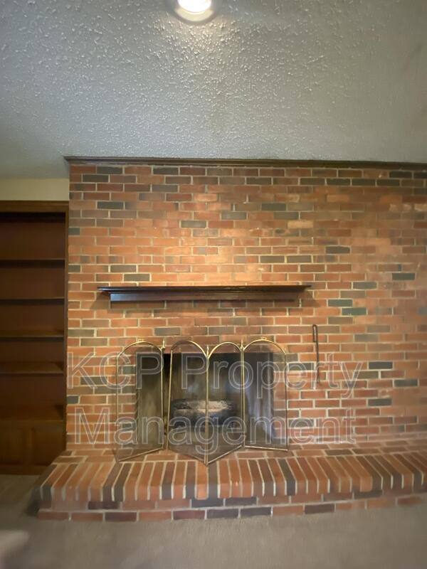 Apartment for rent at 4914 S U, Fort Smith, AR 72903