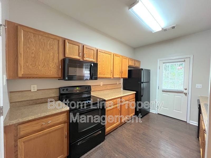 Townhouse for rent at 7637 Abigail Glen Dr, Charlotte, NC 28212