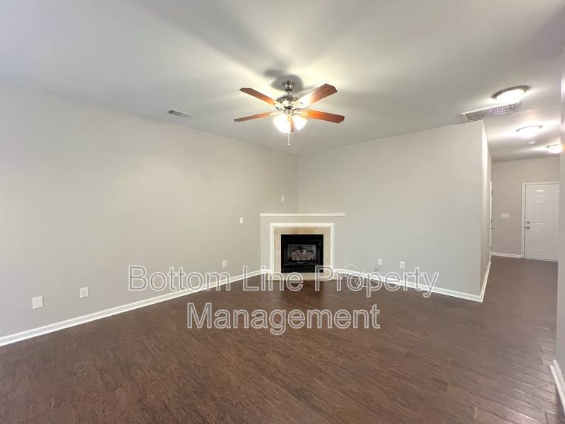 Townhouse for rent at 7637 Abigail Glen Dr, Charlotte, NC 28212