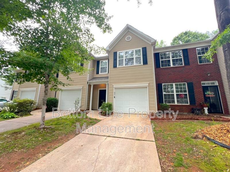 Townhouse for rent at 7637 Abigail Glen Dr, Charlotte, NC 28212