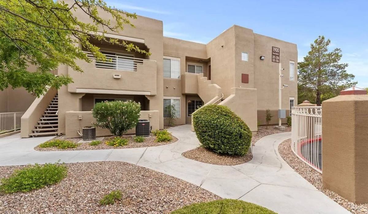 Condo for rent at 1900 Tierra Vista Dr, Las Vegas, NV 89128