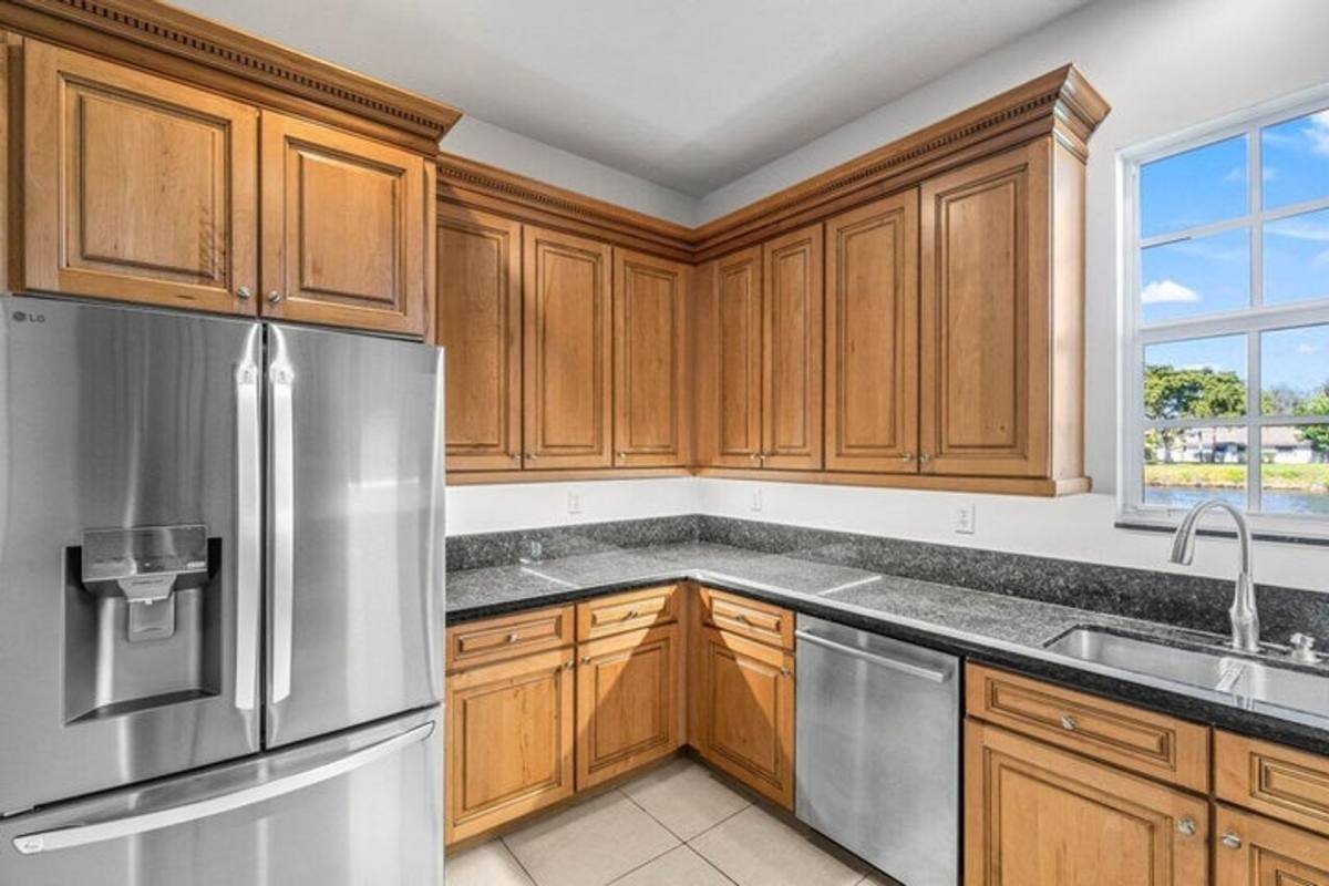 Townhouse for rent at 8343 NW 8th Terrace, Boca Raton, FL 33487