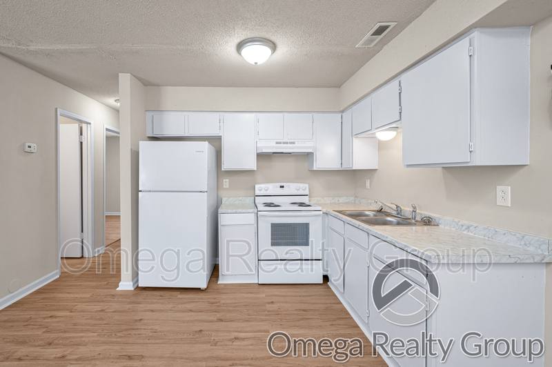 Apartment for rent at 3328 Meridian St N #114, Huntsville, AL 35811