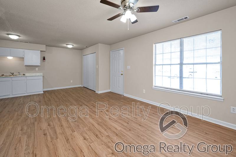 Apartment for rent at 3328 Meridian St N #114, Huntsville, AL 35811