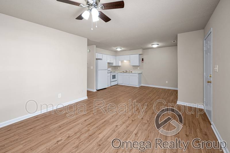 Apartment for rent at 3328 Meridian St N #114, Huntsville, AL 35811