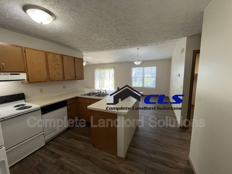 Apartment for rent at 563 Farrington St, Terre Haute, IN 47807