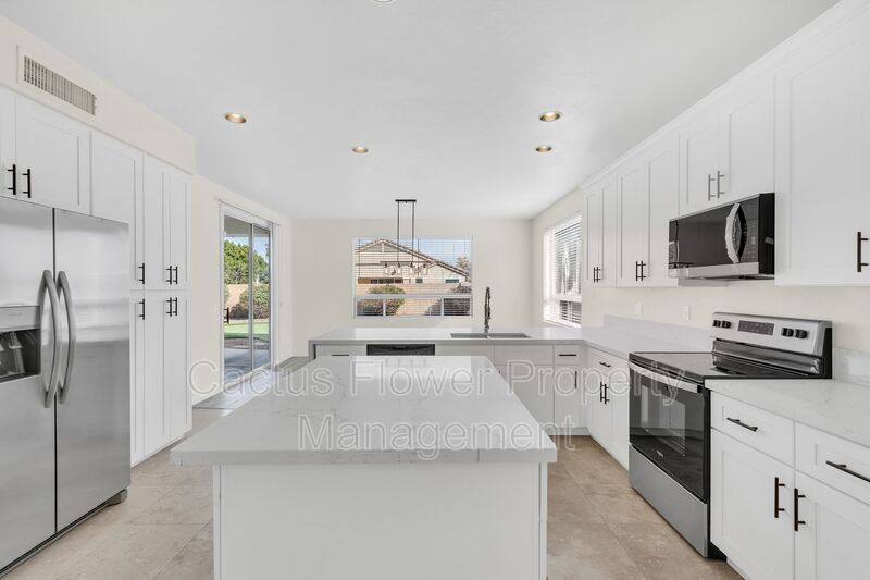 House for rent at 846 W Carob Dr, Chandler, AZ 85248