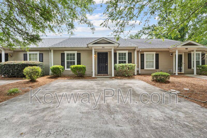 Townhouse for rent at 1006 Bertram Rd, Augusta, GA 30909