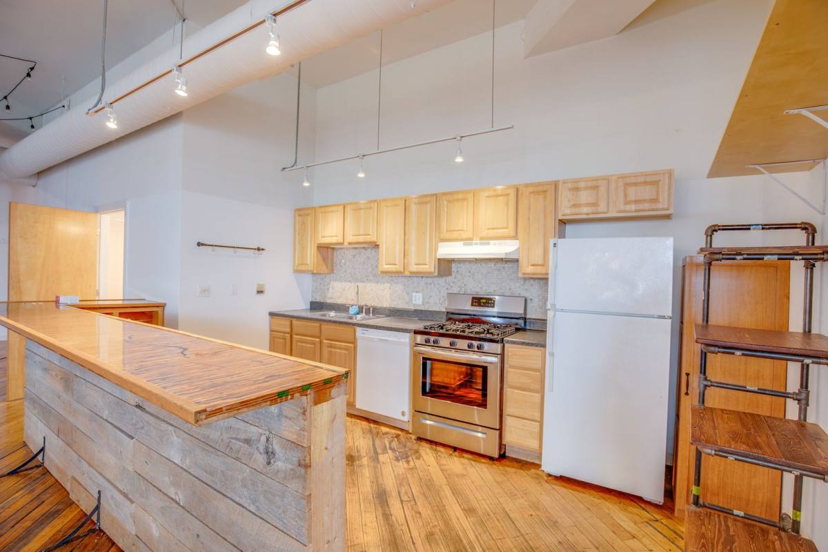 Apartment for rent at 1272-80 N Milwaukee Ave, Chicago, IL 60622