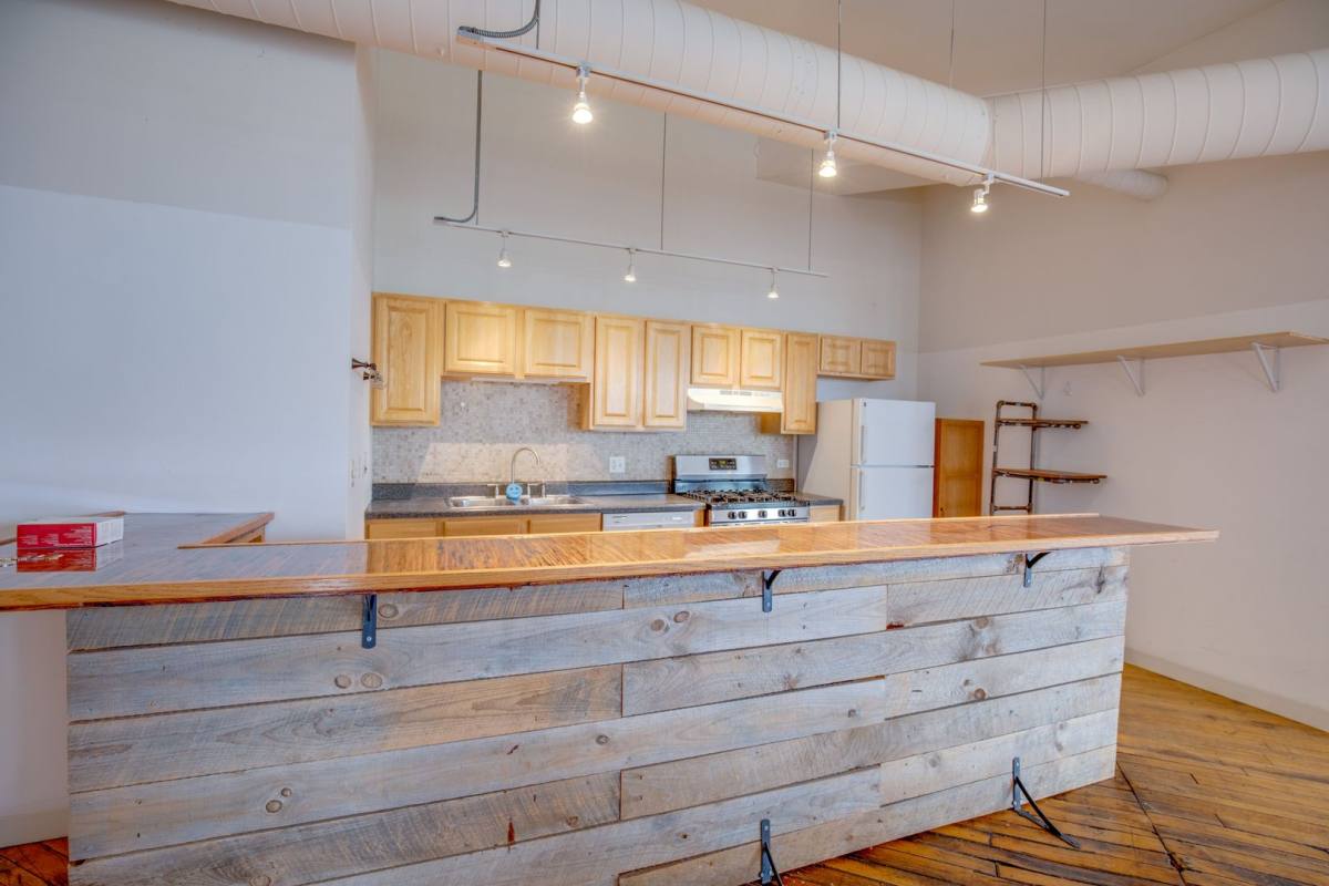 Apartment for rent at 1272-80 N Milwaukee Ave, Chicago, IL 60622