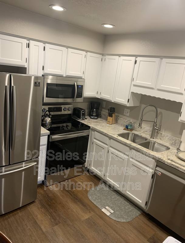 Apartment for rent at 5825 Bear Paw #11137, Flagstaff, AZ 86004