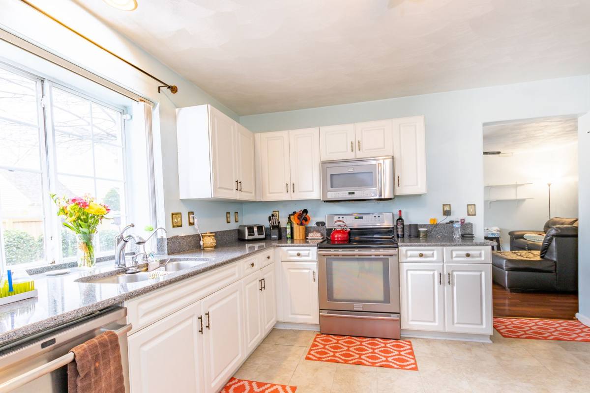 House for rent at 601 Lord Byron Court, Chesapeake, VA 23320