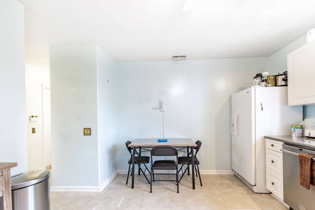 House for rent at 601 Lord Byron Court, Chesapeake, VA 23320