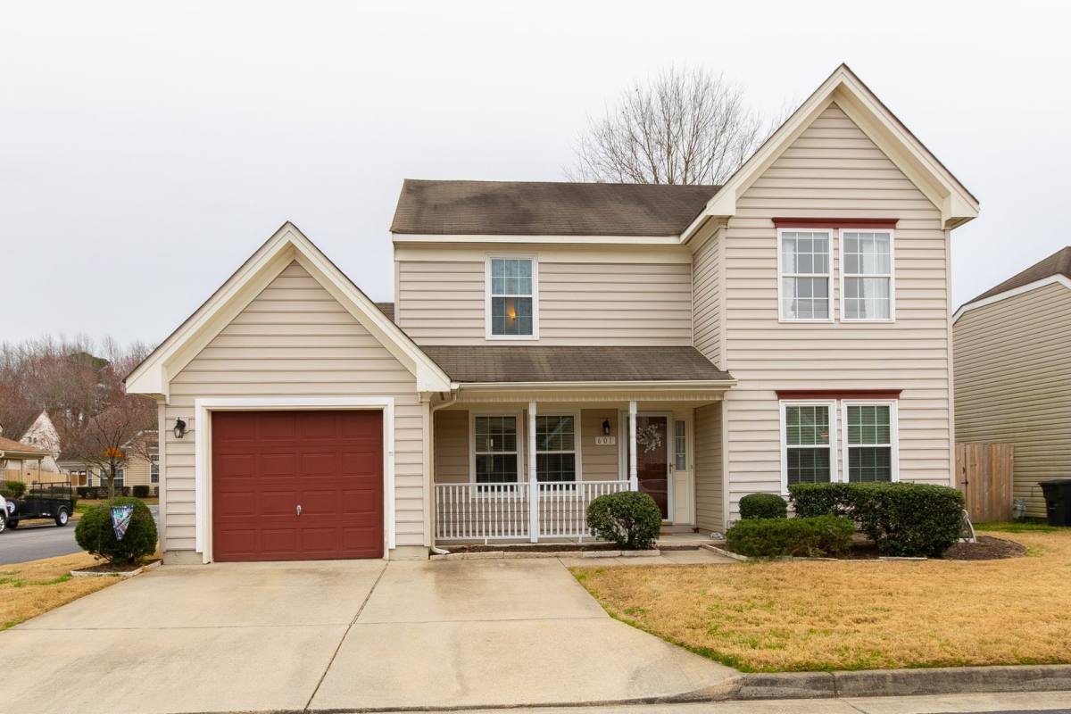 House for rent at 601 Lord Byron Court, Chesapeake, VA 23320