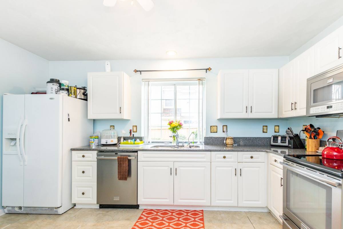 House for rent at 601 Lord Byron Court, Chesapeake, VA 23320