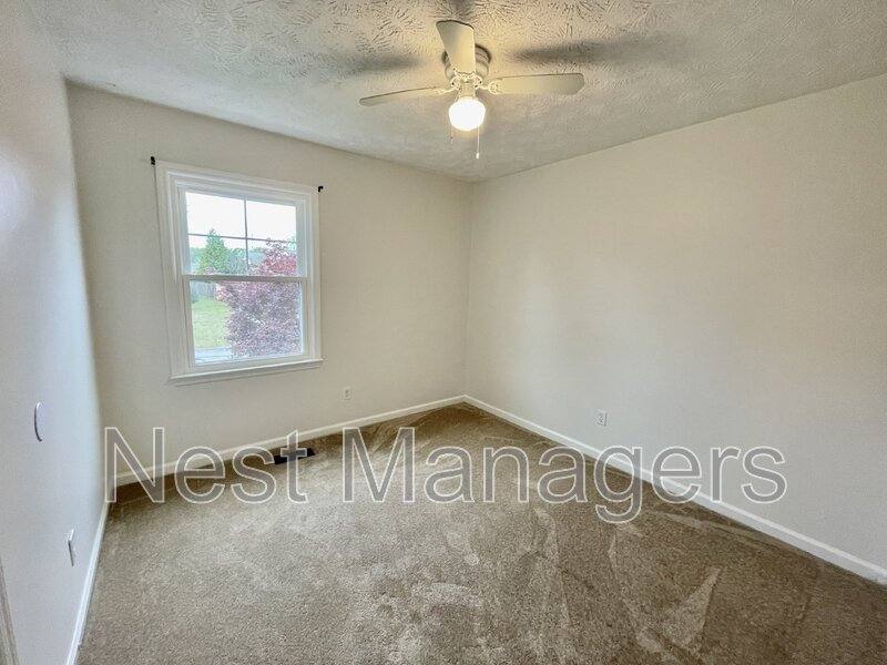 House for rent at 623 Daharan Dr, Fayetteville, NC 28314