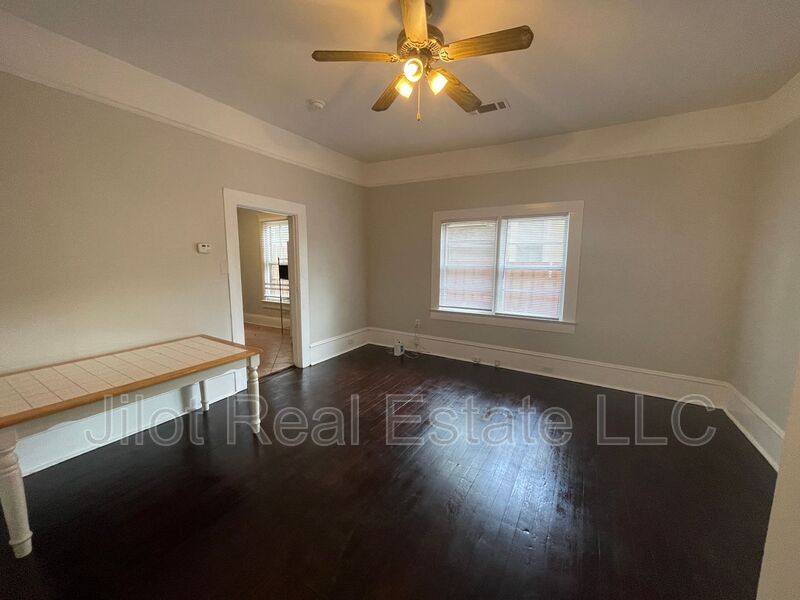Apartment for rent at 1082 Center St NW #A, Atlanta, GA 30318