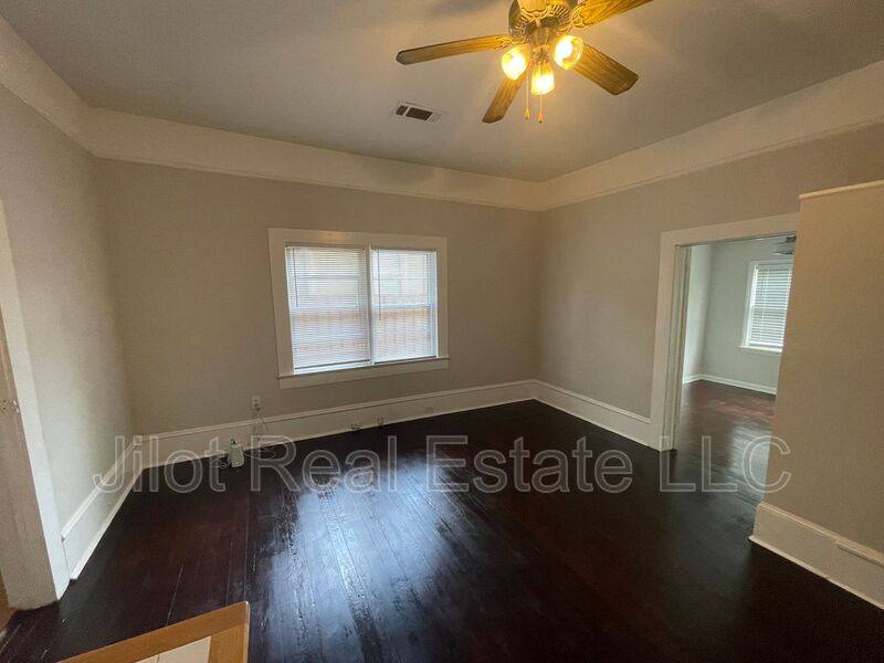 Apartment for rent at 1082 Center St NW #A, Atlanta, GA 30318
