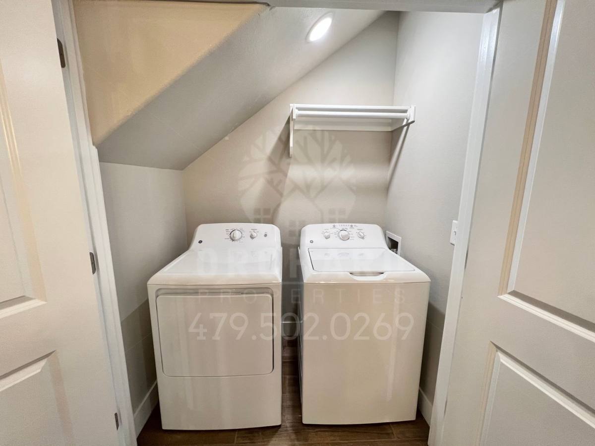Apartment for rent at 1824-1834 E Brookview Circle, Siloam Springs, AR 72761