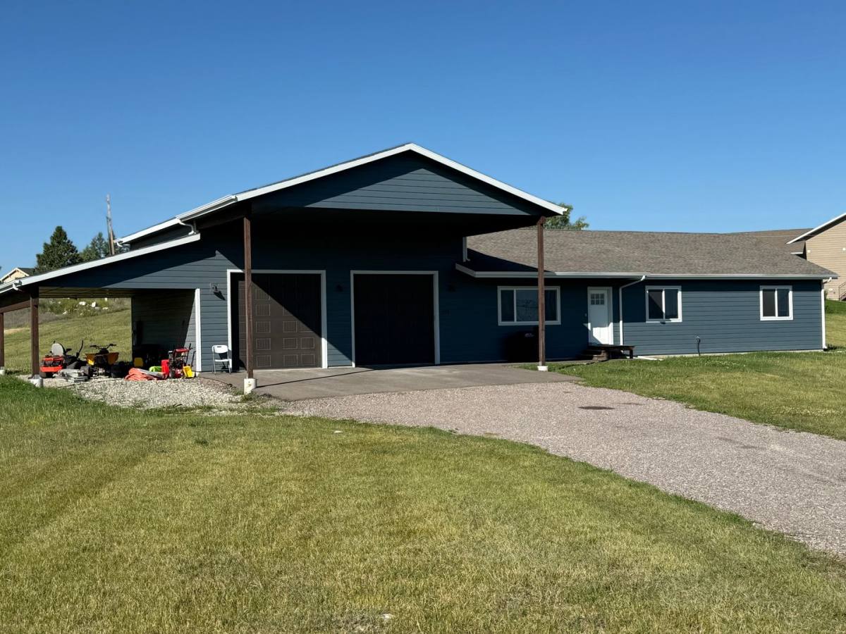 House for rent at 1456 2 Mile Dr, Kalispell, MT 59901