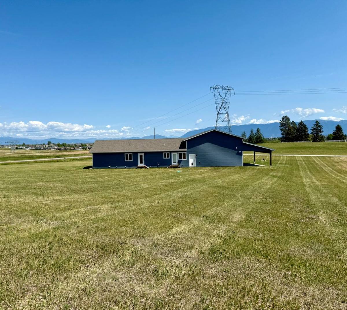 House for rent at 1456 2 Mile Dr, Kalispell, MT 59901