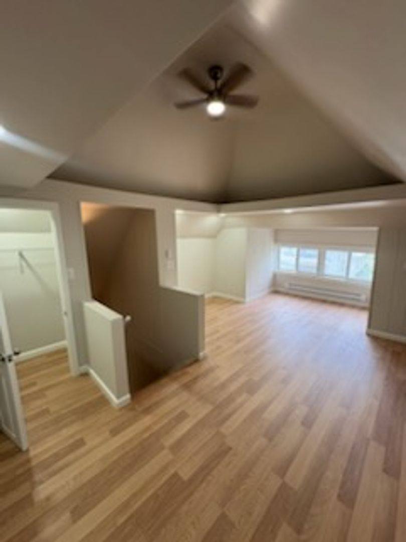 Apartment for rent at 1611 W Barker Ave, Peoria, IL 61606