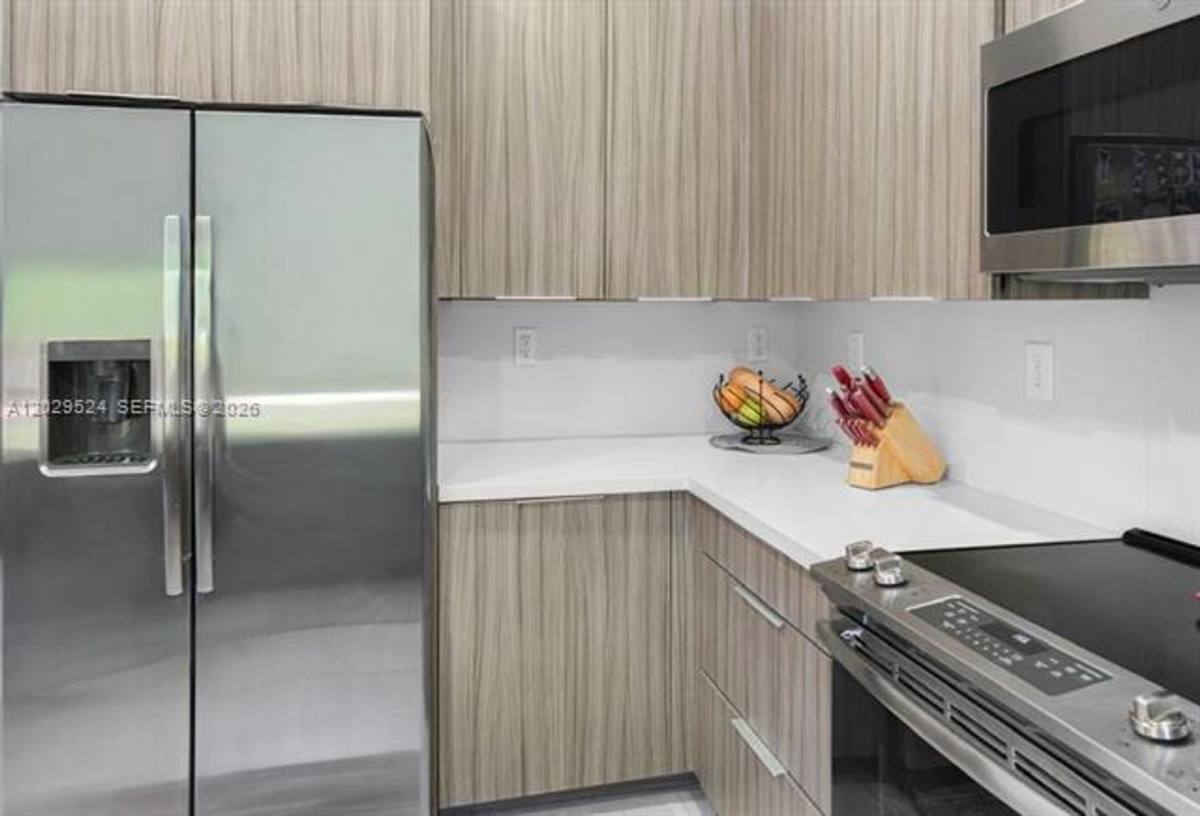 Townhouse for rent at 8005 NW 104th Court, Miami, FL 33178