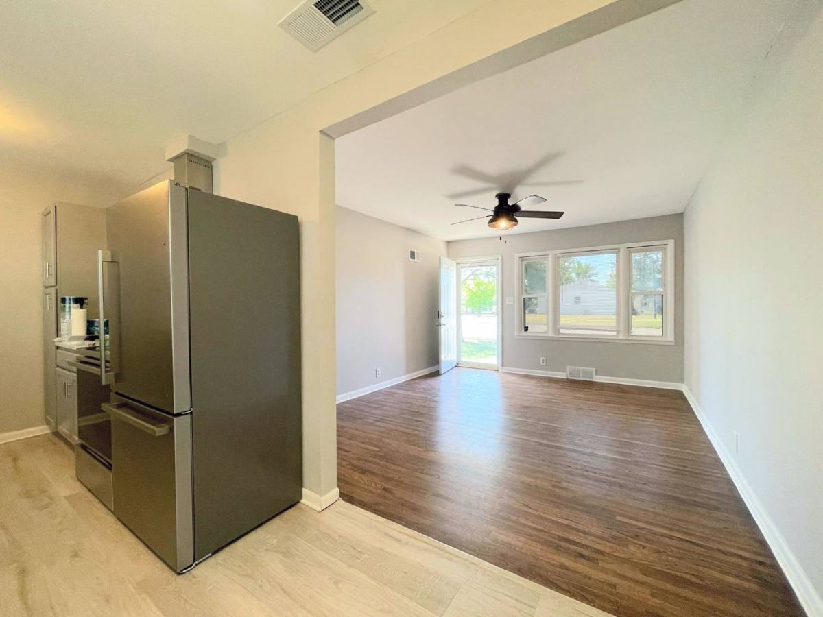 House for rent at 1 Lawndale Park, Hutchinson, KS 67502