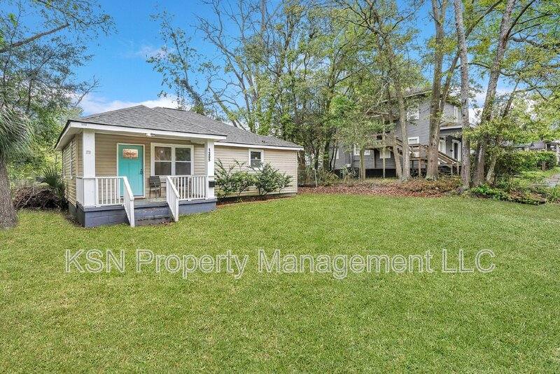 House for rent at 1305 E 32nd St, Savannah, GA 31404