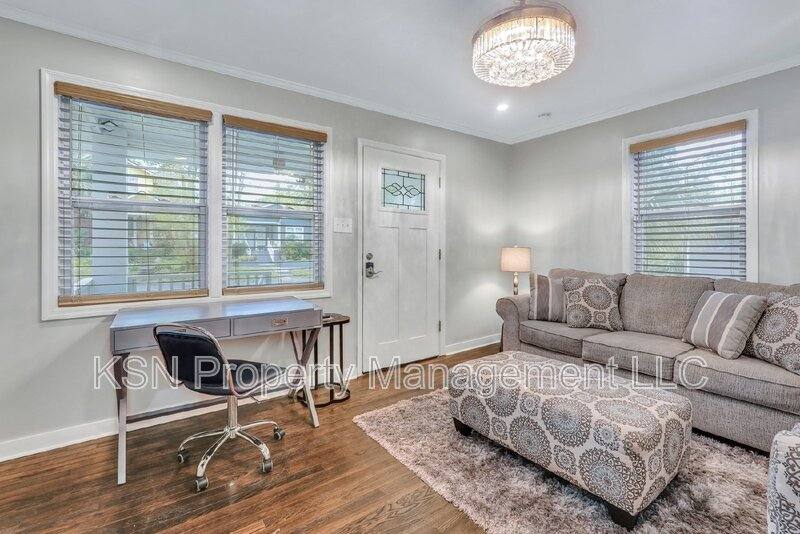 House for rent at 1305 E 32nd St, Savannah, GA 31404