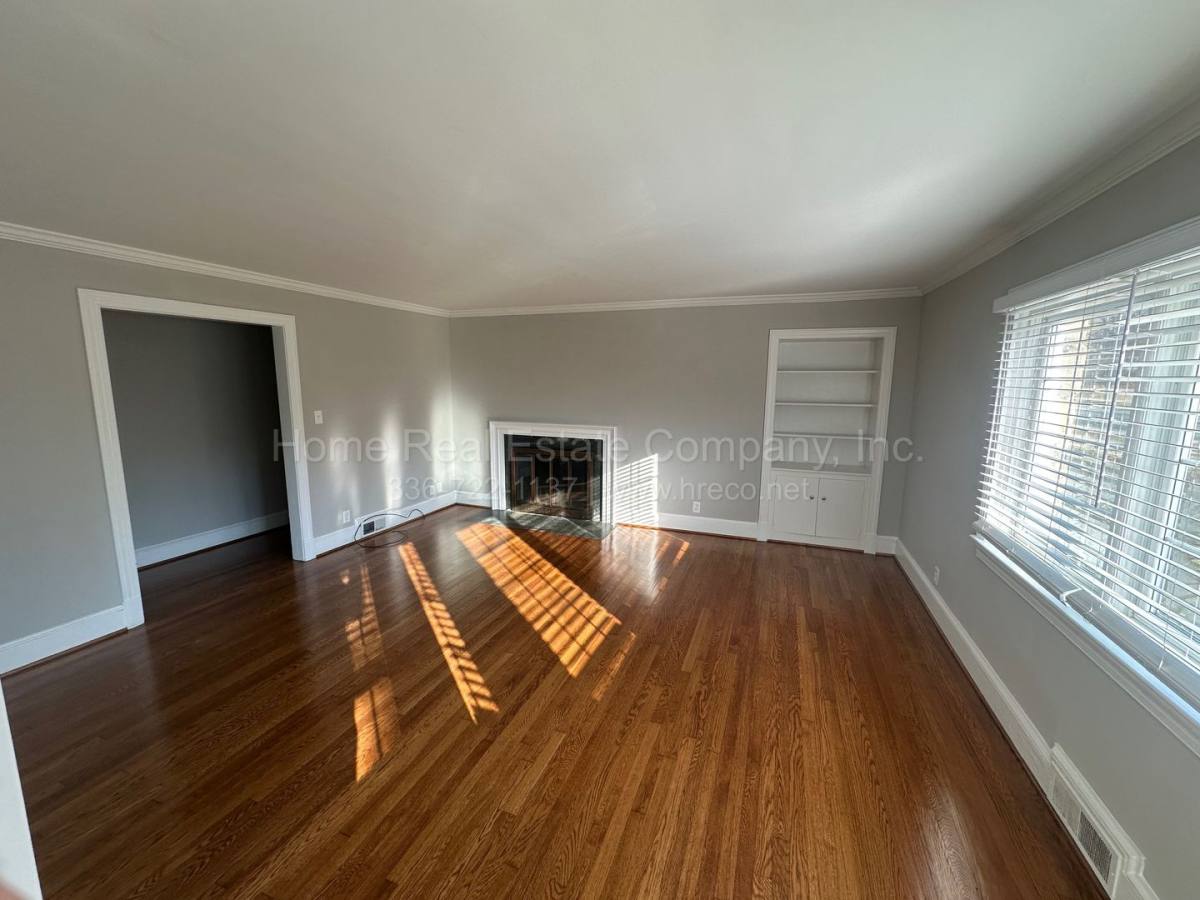 Apartment for rent at 3331 Nottingham Rd, Winston Salem, NC 27104