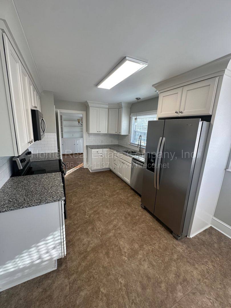 Apartment for rent at 3331 Nottingham Rd, Winston Salem, NC 27104