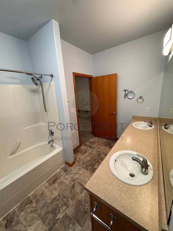 Condo for rent at 1305 Boon St #114, Sumas, WA 98295