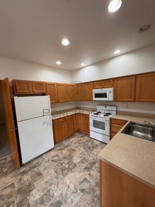 Condo for rent at 1305 Boon St #114, Sumas, WA 98295