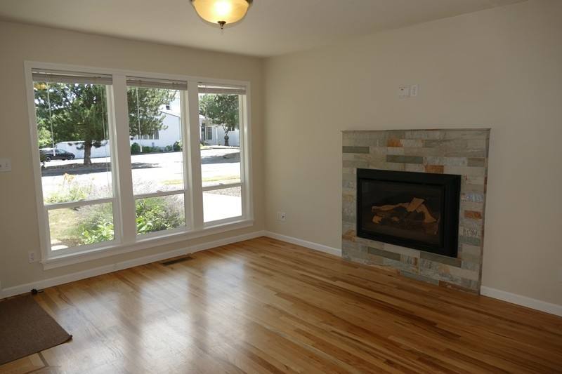 House for rent at 10851 SE Garrett Dr, Portland, OR 97222