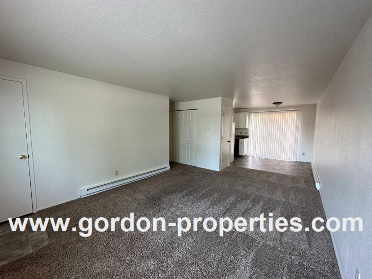Apartment for rent at 4512 NE Lombard St, Portland, OR 97218