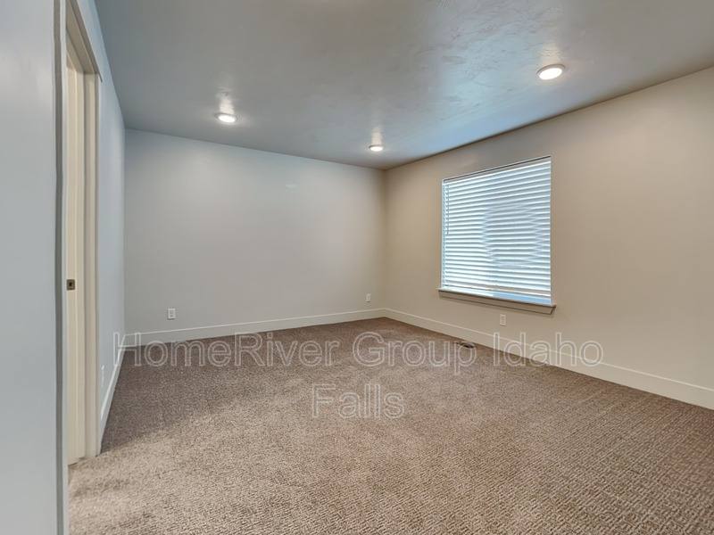 Townhouse for rent at 651 S 2400 W #3102, Rexburg, ID 83440