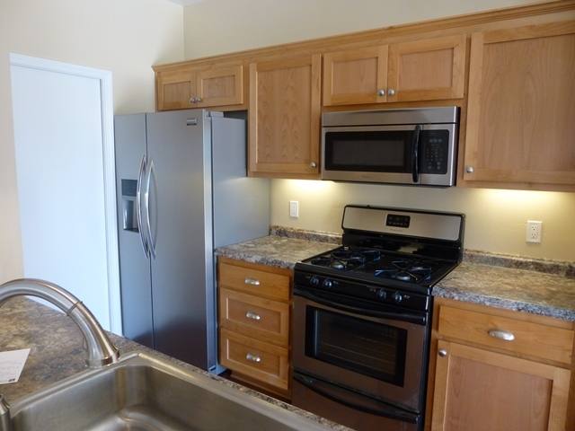 Townhouse for rent at 2435 Country Lane, Santa Maria, CA 93455