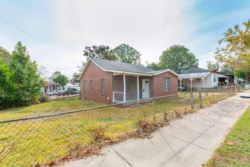 House for rent at 102 Curry St, Augusta, GA 30904