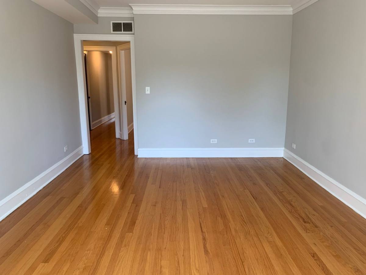 Apartment for rent at 829-31 S Euclid Ave, Oak Park, IL 60304